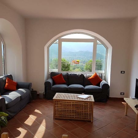 Appartamento Catarino Beverino Exteriör bild
